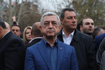 «Հրապարակ». Սերժ Սարգսյանը «ֆեյք» էջով հետևում է ֆեյսբուքյան գրառումներին ու լայքերին