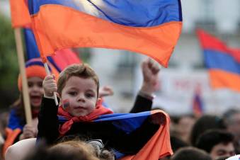 Անկախության տոնն էլ դարձրին սգո օր