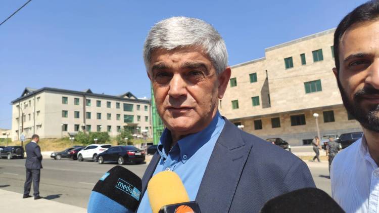 Փառուխն ու Քարագլո՞ւխն էլ են Նոյեմբերի 9-ով հանձնել. հարց Բալասանյանին (տեսանյութ)