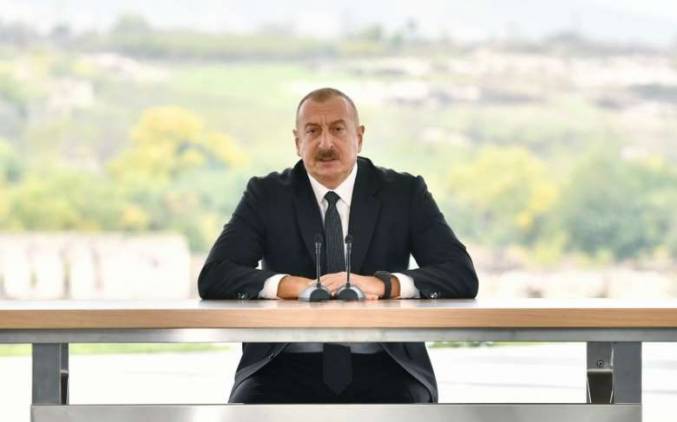 Ալիեւն իրեն պատեպատ է տալիս