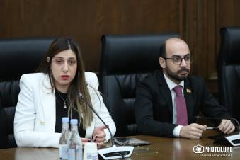 Մենք քաղաքական գործիչ չենք, որ բանավիճենք․ ես պատգամավոր եմ, Դուք՝ լրագրող