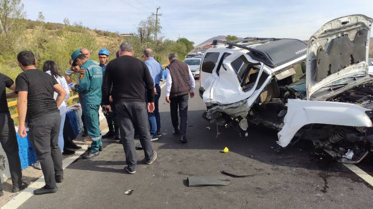 Խոշոր ավտովթար` Սևան-Երևան մայրուղում