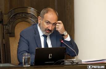 Հայաստանի պետական պարտքը դարձել է ինչ-որ 7 միլիա՞րդ, հա՞... քանի՞ միլիարդ ա դարձել. Փաշինյանը չէր հիշում մեր պարտքի չափը