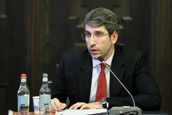 «Հրապարակ»․ Կառավարման մոդելի անցումները մեծ ցնցում են պետական ապարատի համար