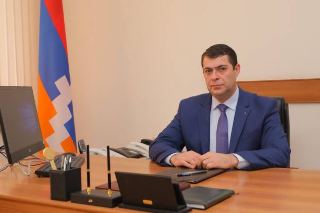 «Հրապարակ». Նախկին նախարարին հաջողվել է Ամանորին մի կերպ հասնել Արցախ