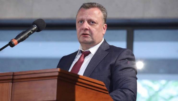 Ես կընտրեի պարոն Մնոյանին․ Ալեքսանդր Ազարյան