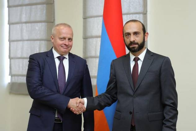 Մոսկվան անցնում է դիվանագիտական «գրոհի»․ ինչպես փրկել ՀՀ-ի հետ հարաբերությունները
