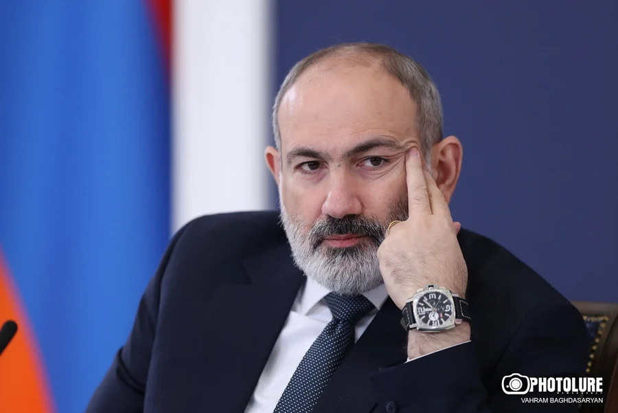 Փաշինյանը մեզ վրա «տղա է բերում» Արևմուտքին ու Ալիևին, ընդդիմությունը՝ Պուտինին․ հայկական դիլեմա