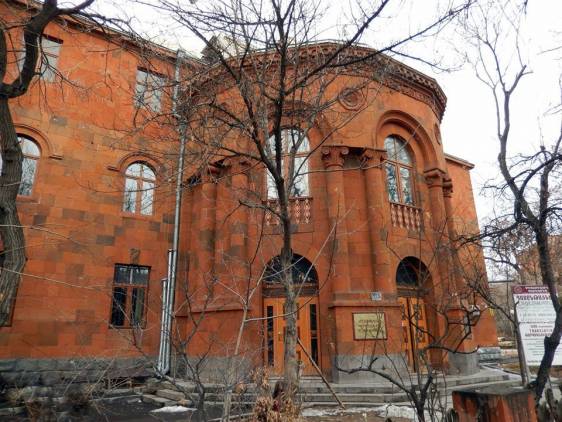 Ինչու են քրեական վարույթներ նախաձեռնվել գրողների եւ նկարիչների միությունների գույքի սեփականության նկատմամբ