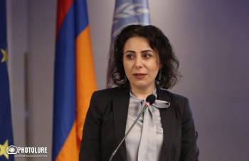 Նախ պետական համակարգում աշխատողների վրա են փորձում, վերջիններս սթրեսի մեջ են