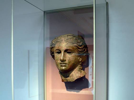 Քաղգործիչները սաղմոս են կարդում, հոգեւորականները՝ քաղաքական բառապաշար կիրառում