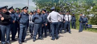 «Հրապարակ». Իրավունք ունե՞ն արդյոք ոստիկանները մի ողջ գյուղ փակել