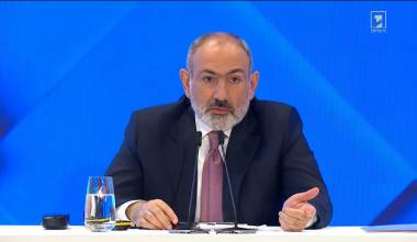 Փաշինյանի թիմում հայագիտությունից էլ են բոբիկ