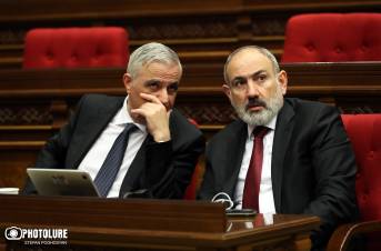 «Հրապարակ». Հայրենիքի համար պայքարողներն «անադեկվատ» են, իսկ Պապ թագավորը չի մեռնելու