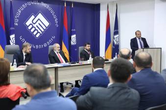 «Հրապարակ»․ ՔՊ-ն ուզում է արցախցիներին ընտրության առաջ կանգնեցնել