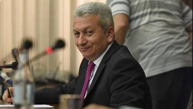 «Հրապարակ». Ատոմ Ջանջուղազյանը պաշտոնավարում է օրենքի խախտումո՞վ