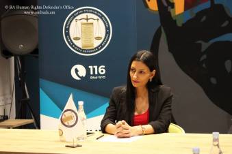 «Հրապարակ». Իսկ կա՞ մեկը, որի մատից դուք փուշ եք հանել, տիկին Մանասյան