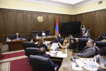 «Հրապարակ». Մհեր Գրիգորյանն ի՞ր, թե՞ փաշինյանական իշխանության հեռանալու մասին է երազում