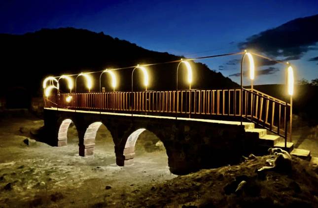 Կոպեկներ մուրալով նախաձեռնեցինք․ Անիին սահմանամերձ Բագրավան գյուղում կամուրջ է կառուցվել