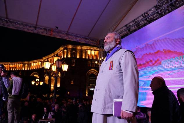 Դժգոհ ես` արա ինքդ