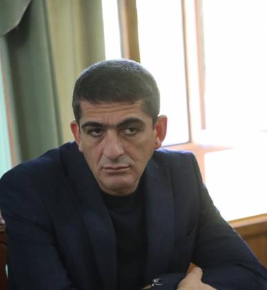 Գյումրու փոխքաղաքապետը աշխատանքի չի գնում․ ինչ է կատարվում քաղաքում
