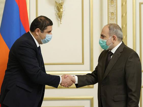 Փաշինյանը թիմին աչքալուսանք է տվել՝ Գյումրին արդեն մերն է