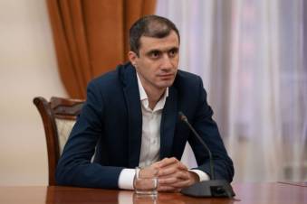 Կառավարությունը օգնելու է միայն աշխատանք ունեցող «անհույսներին»