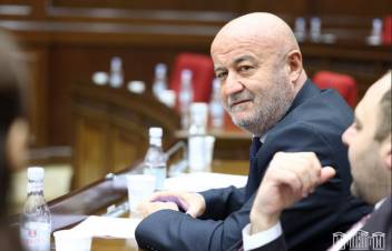 Աղազարյանը պետք է ստորագրահավաք սկսի