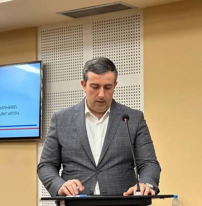 Մեր մարդն է` наш человек