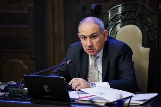 Մուրադը կատաղել ա, Արուսի ուշքը գնաց…