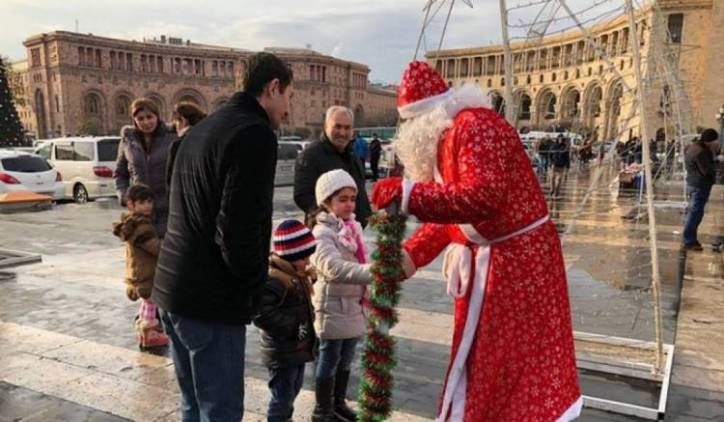 Պտույտ մը «Քաղպայմանագրի» շարքերուն մեջ