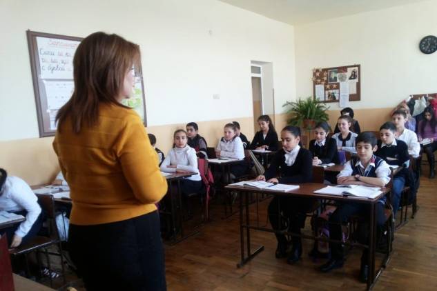 Կրթության որակի բարելավմա՞ն, թե՞ աղետալի ցուցանիշներ. 300-ից ավելի դպրոց չունի տնօրեն