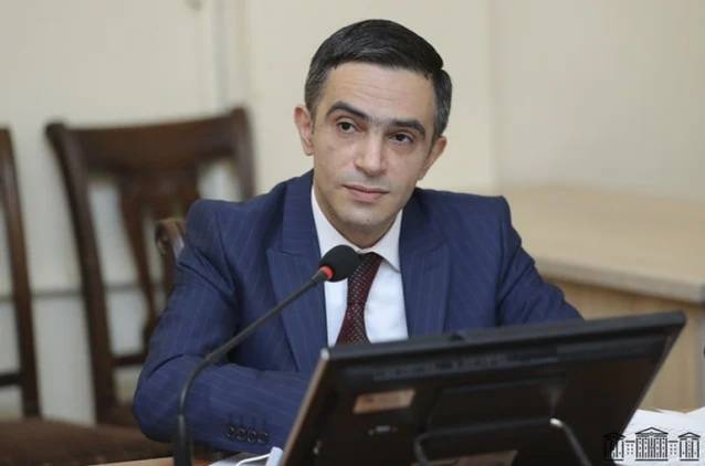 «Հրապարակ». 29 հազար գործազուրկի աշխատանք կառաջարկվի, որ «դիվան չքշեն»