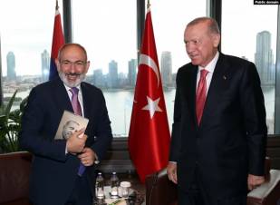 Հո Հայոց ցեղասպանության մասին գիրքը չի՞ դնի կրծքին, Էրդողանի գոհարներն է շարել սրտին
