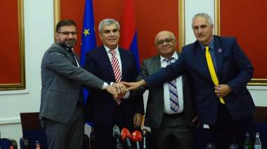 Խմբակային կեղծիք` հանուն եվրոպական կողմնորոշման