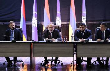 «Հրապարակ»․ Կապանում թեժ է․ ՔՊ ղեկավարությունը թույլ չի տվել հաշվել ձայները