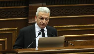 «Հրապարակ». Ջանջուղազյանը 4 մլն դրամ չի ստանում, գուցե պալատի հաջորդ նախագահը ստանա