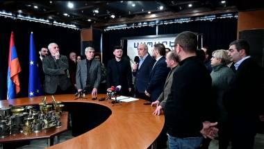 Գյումրեցուն ո՞ւմ տեղն եք դրել
