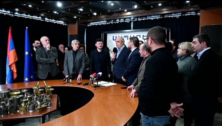 Գյումրեցուն ո՞ւմ տեղն եք դրել