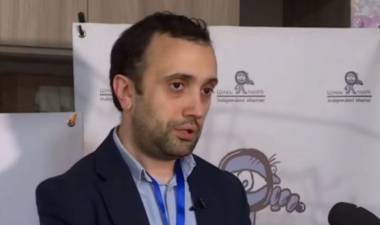 Ի՞նչ գործ ունեն «հեղափոխական» դիտորդները Գյումրիում