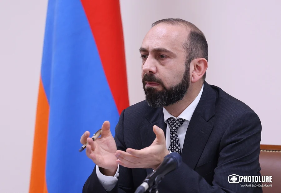 Երևի պետք է քննարկում ունենանք