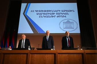 Նախագահը գիտնականներին հանդիմանեց, որ երկրում առկա է 25% աղքատություն եւ 12% գործազրկություն 