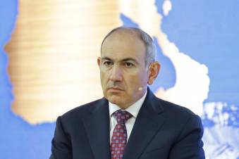 Ճշմարտություն եւ ոչ մի պարականոն խոսույթ