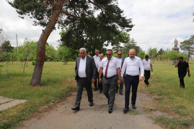 Հայրենական պատերազմի հուշարձանի ապամոնտաժման ծրագրի հետ կապված կուլիսային գործընթա՞ց կա