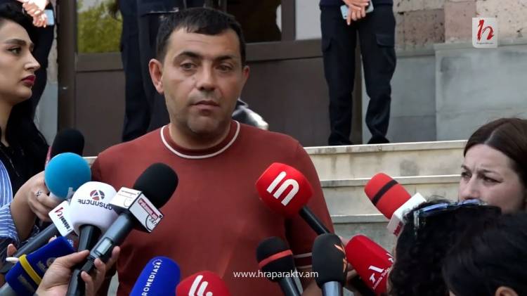 «Հրապարակ». Նույն կերպ նա կարող էր ձիավարել սիրել` բռնեին ասեին՝ ձիով պատրաստվում էիր մարդկանց տրորել