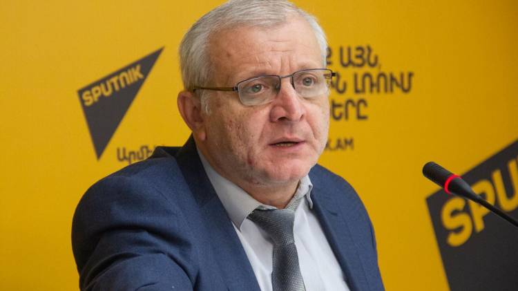 «Հրապարակ». Վարչապե՞տն է խոսնակին հանձնարարություն տվել, թե՞ ոչմիթիզական ընդդիմադիր Փաշինյանը