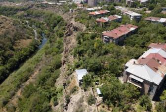 «Հրապարակ». Գնում եք՝ Հռոմում նկարվում, իսկ Շենգավիթում 4-րդ դարի հուշարձան կա, որտեղ մեր պապերը գինի են ամբարել