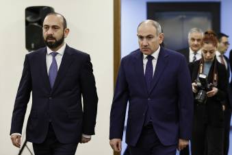 Որ ամեն ինչ դու ես անում, կառավարությունն ի՞նչ մեխի գլուխ է՝  ցրի, թող գնա