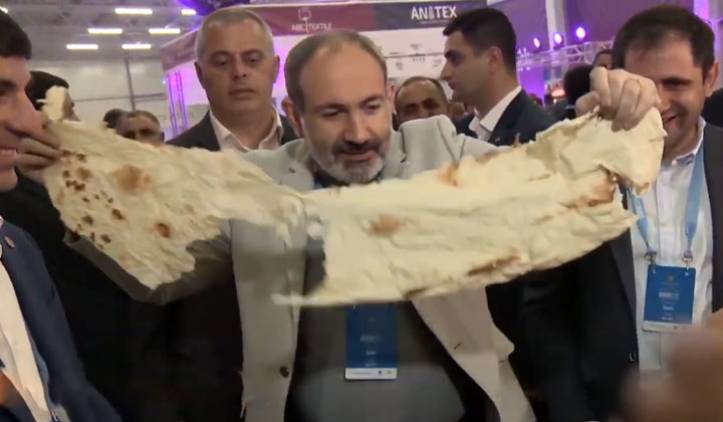 Առաջ իրական սեղանի շուրջ էր՝ այսօր մենյուի մեջ է․․