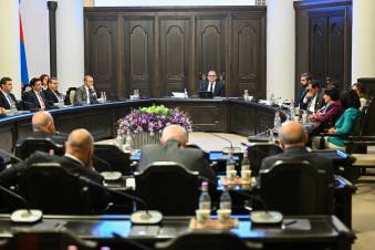 Հայաստանի եկամուտների ավելի քան մեկ երրորդը վճարվում է որպես գաղութային տուրք